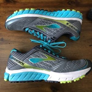 Brooks ghost 9 running shoes